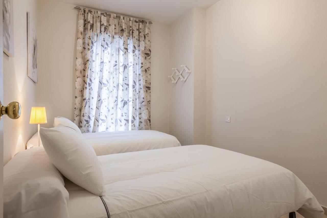 Apartamento cerca del Alcázar con garaje privado Siviglia Esterno foto