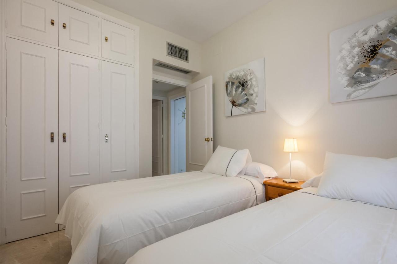 Apartamento cerca del Alcázar con garaje privado Siviglia Esterno foto